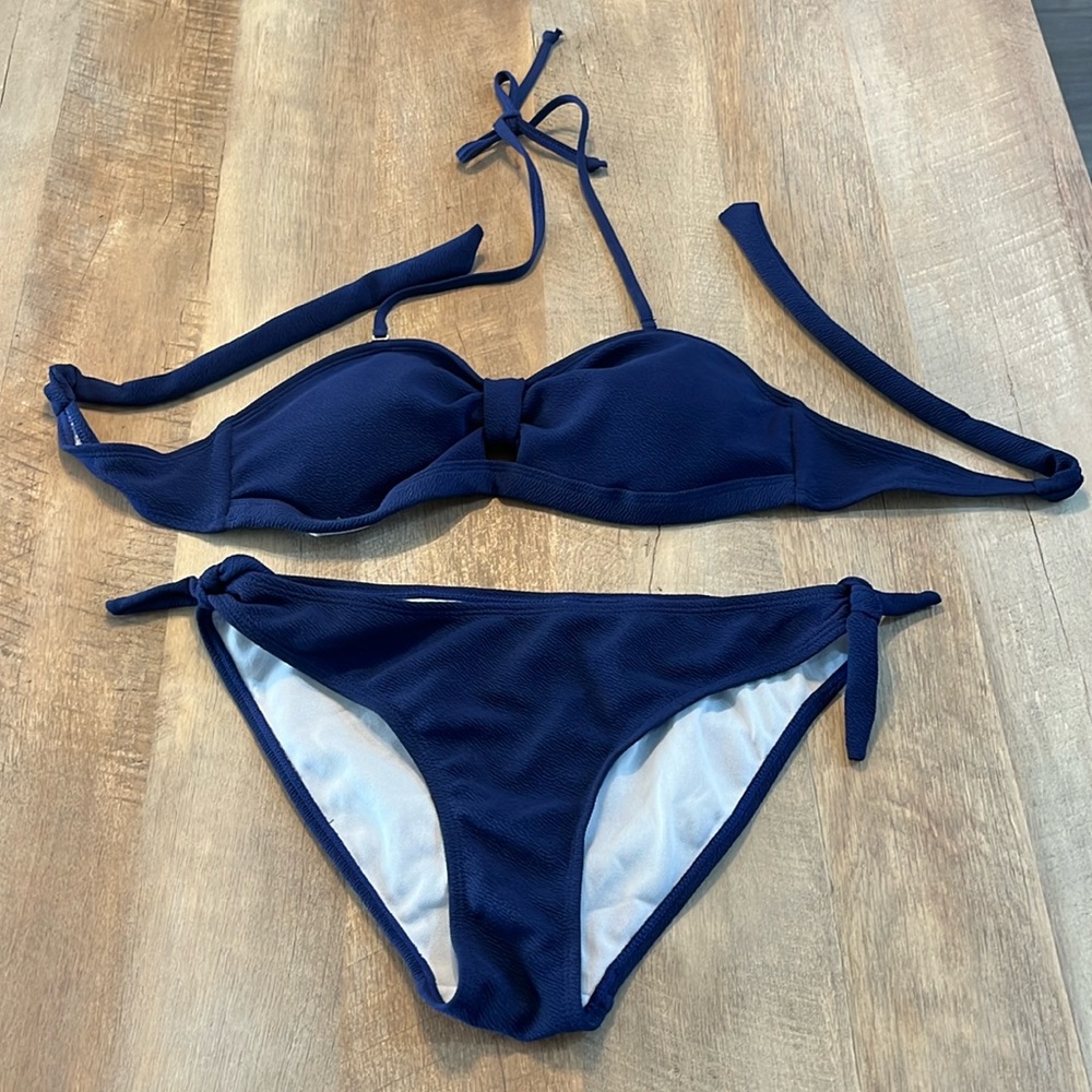 Women’s navy blue bikini top, and bottom size large